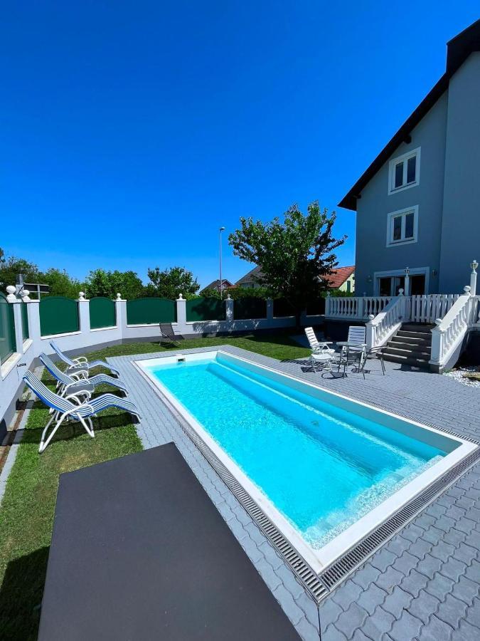 Traum Apartment Mit Pool+Balkon Вена Экстерьер фото